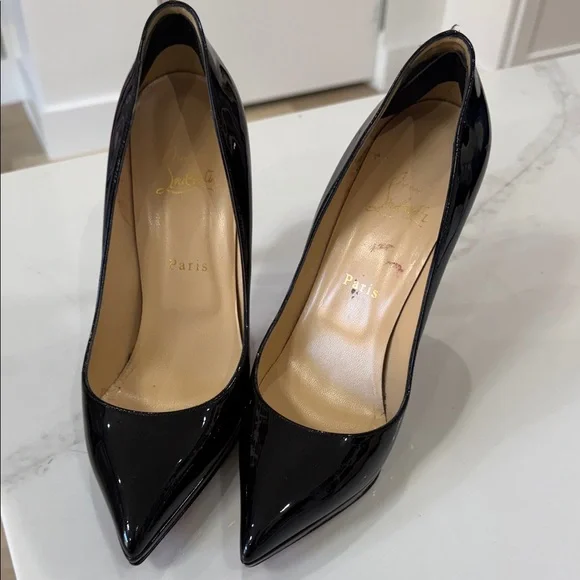 Christian Louboutin -Classic Black Patent High Heel Pumps with Red Sole - - Picture 3 of 7
